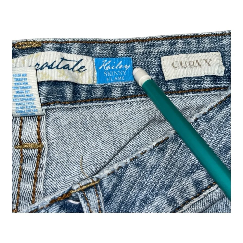 Women’s Vintage Aeropostale Curvy Short Jeans - 5/6
